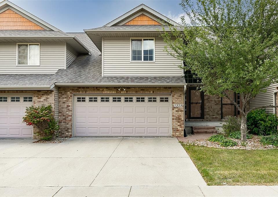 1st image of 1225 Nicholas Ln