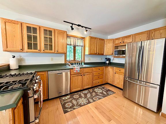 2nd image of 36 Timber Ridge