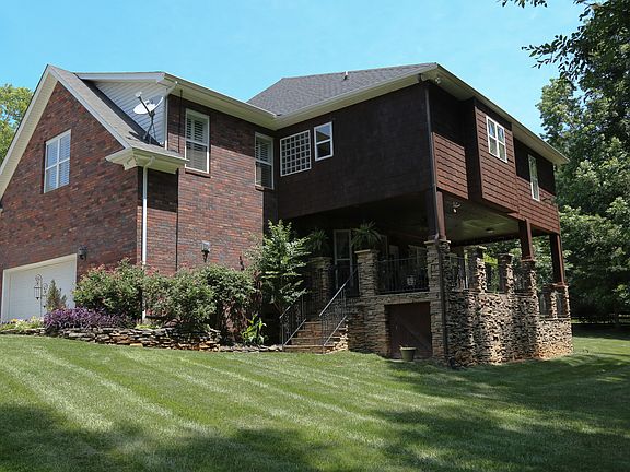 3rd image of 9834 Hofstra Ct