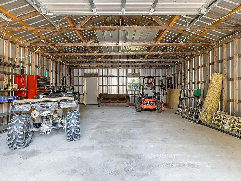 22915 Daisy Rd — Photo 24
