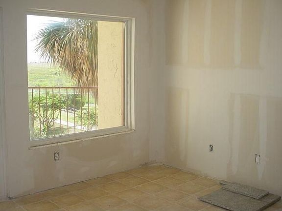 3rd image of 9520 Seawall Blvd APT 113