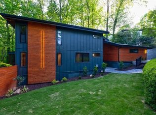 620 Colebrook Ct, Atlanta, GA 30327