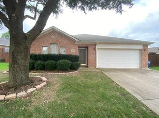 1422 Park Palisades Dr, Corinth, TX 76210