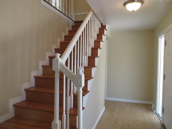 Welcome Home! Great Entry!