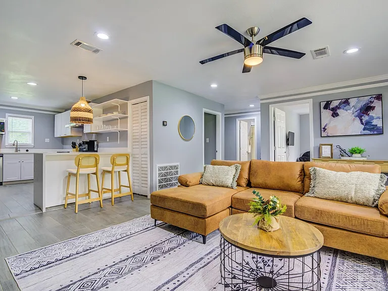 541 Circle Dr — Photo 25