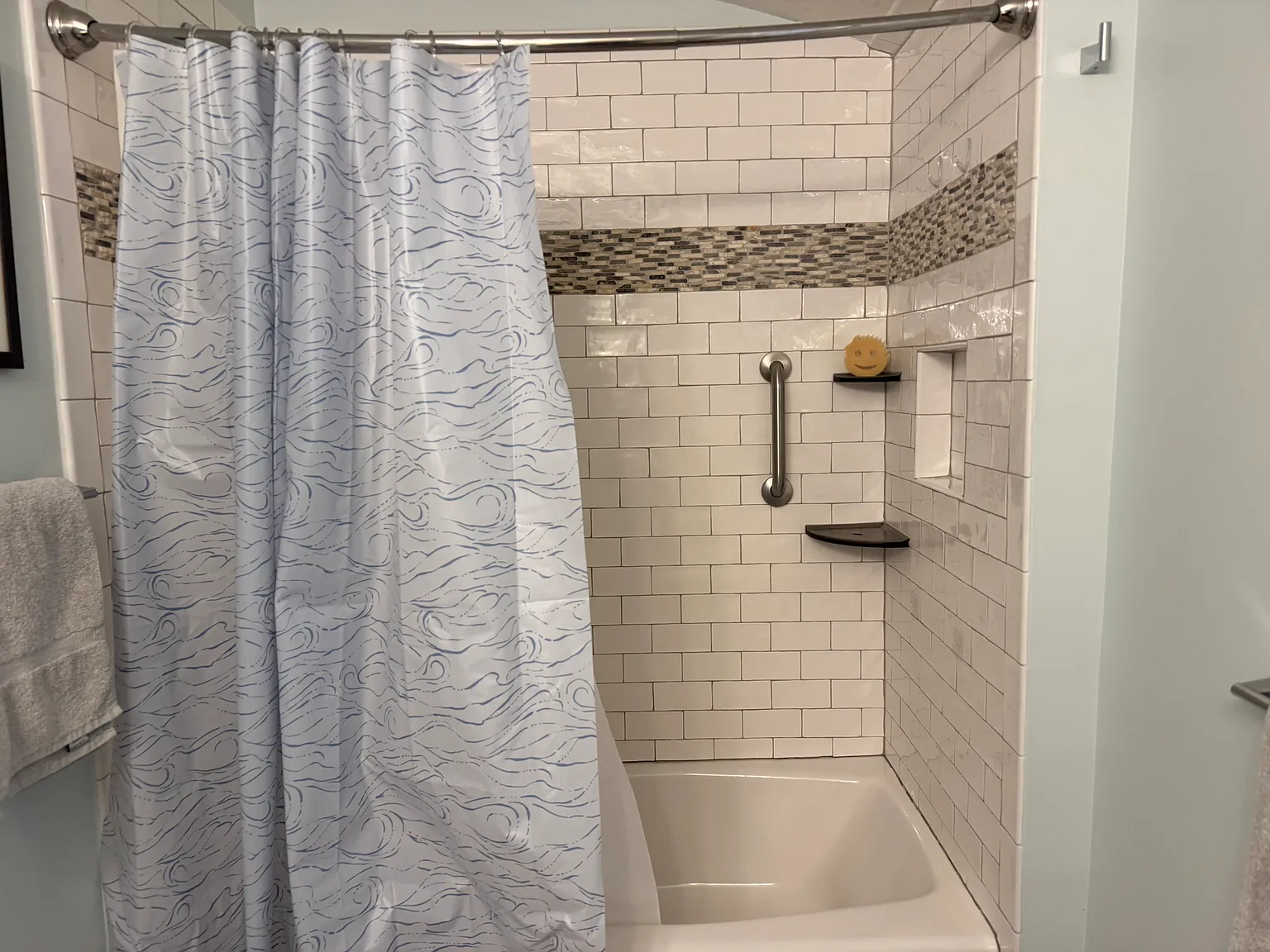 2 bed, 1284 sqft, $2,650 — Photo 2