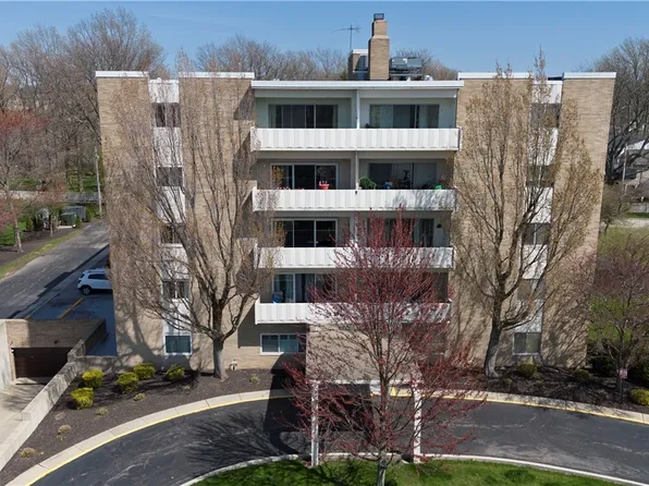 2089 Wooster Rd #22C, Rocky River, OH 44116