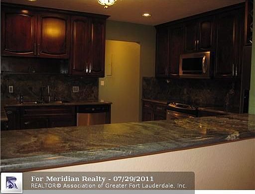 3rd image of 1027 E Cypress Dr #V-24