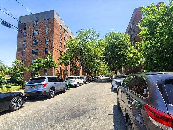 4th image of 8419 51st Ave APT 4B