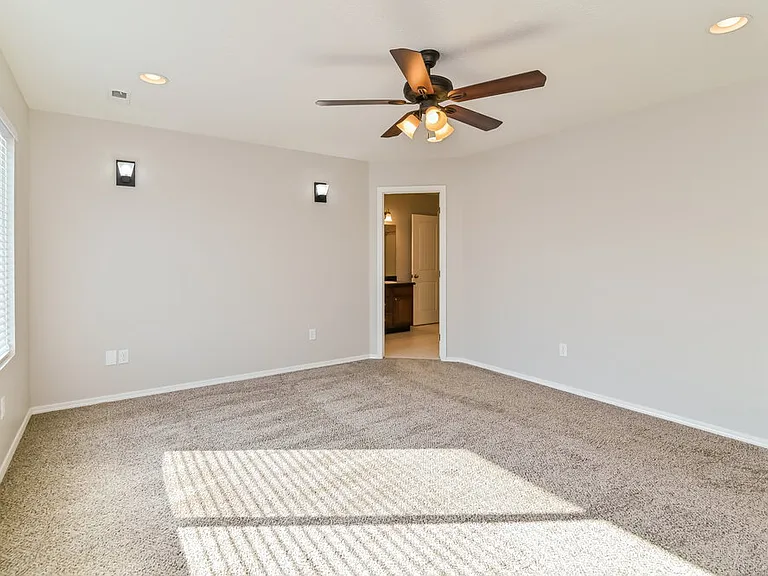 606 S Willow Park Dr — Photo 11