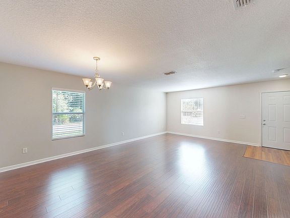 4th image of 5000 Magnolia Valley Dr