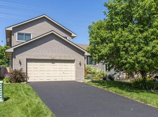 15895 Hyland Pointe Ct, Apple Valley, MN 55124