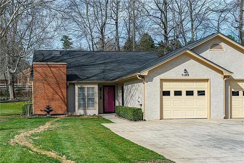 1st image of 7123 Forest Ln