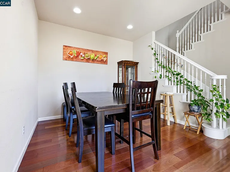 165 Paddington Ct — Photo 14