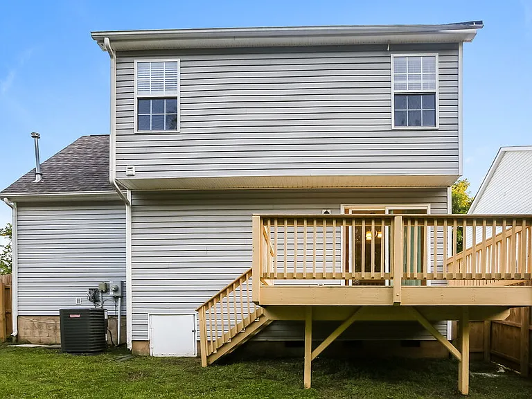 11240 Northwoods Forest Dr — Photo 17