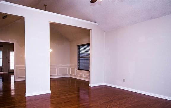 3rd image of 6816 Megan Ln