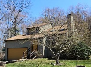 1255 Williamsburg Rd, Ashfield, MA 01330