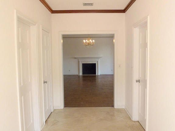 5th image of 1020 S Ocean Blvd