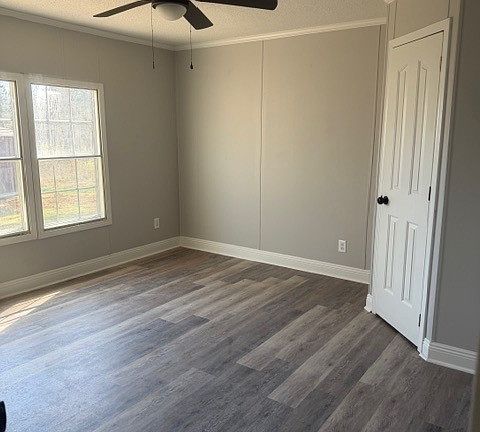 2nd image of 1008 Pin Oak Ln