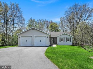 8 Ellie Ct, Frackville, PA 17931