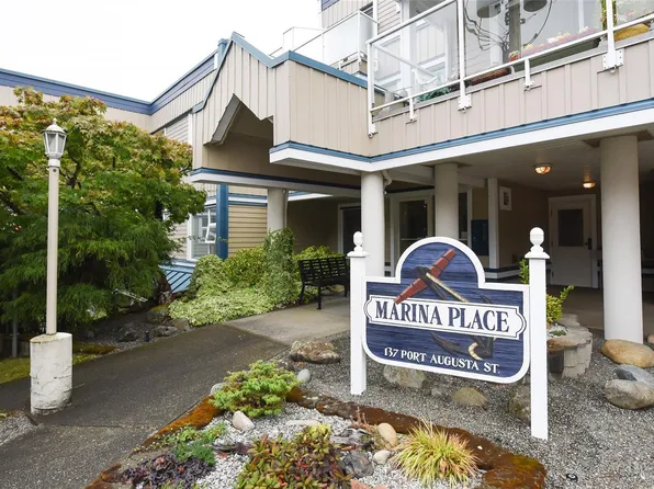 137 Port Augusta St #305, Comox, BC V9M 3N8
