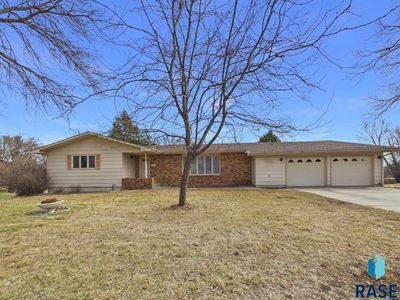 1125 E Lark St, Brandon, SD, 57005