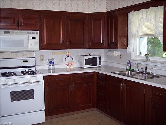 2nd image of 57 Park St