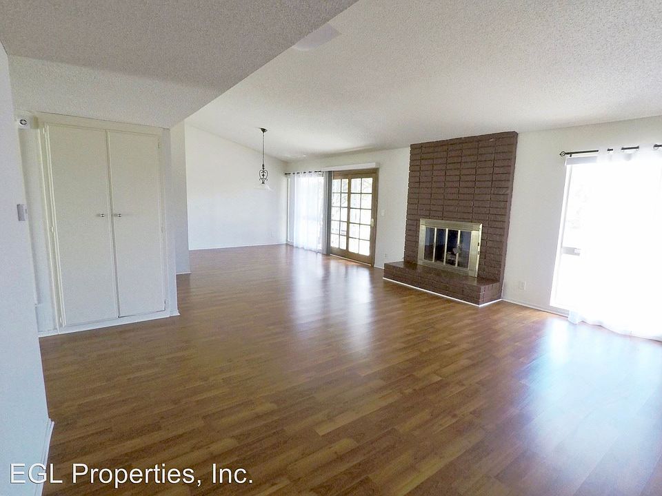 1st image of 24272 Hatteras St