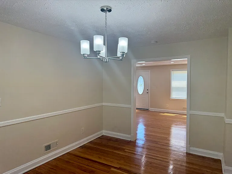3512 Elmora Ave — Photo 6