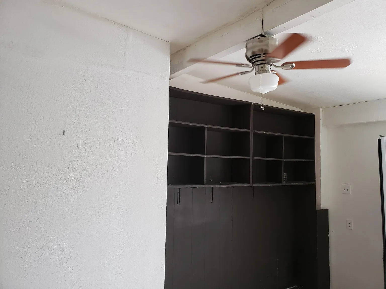 Studio, 400 sqft, $1,100 — Photo 3