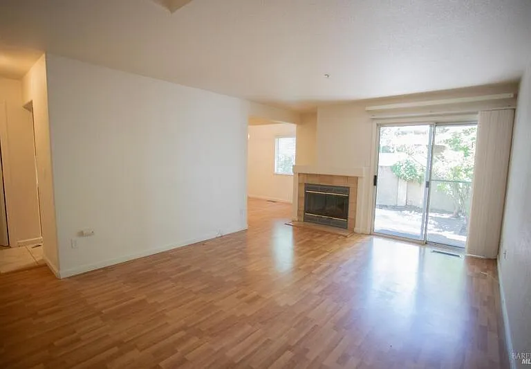 1549 Monarch Pl #0 — Photo 3