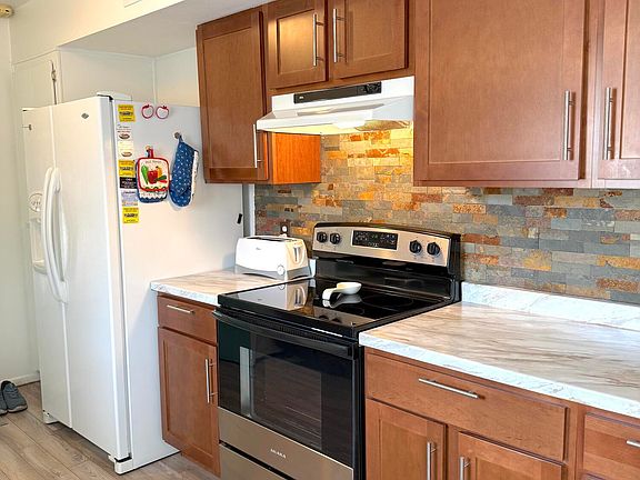 3rd image of 9419 E SUN LAKES Boulevard N