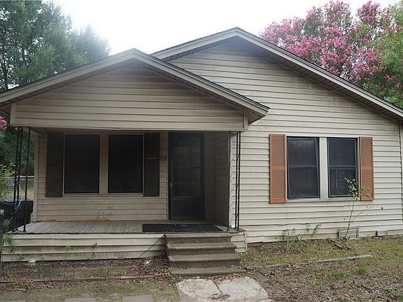 2nd image of 414 N 2nd St