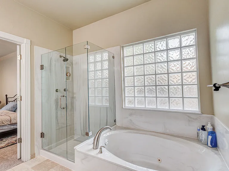3204 Chaucer Ln — Photo 21