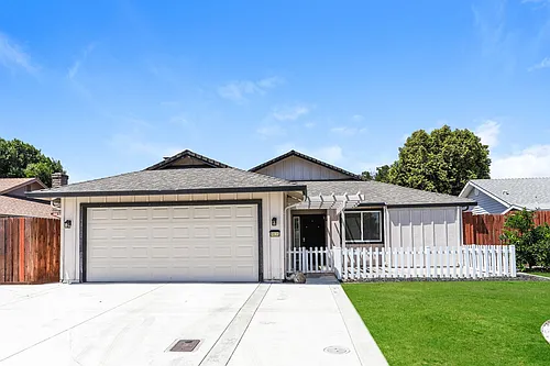 9835 Honey Bear Ln Photo 1