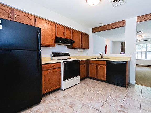 4th image of 7108 Lexington Ln #7108-FOX