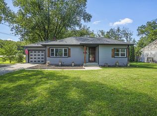 721 E Main St, Waterford, WI 53185