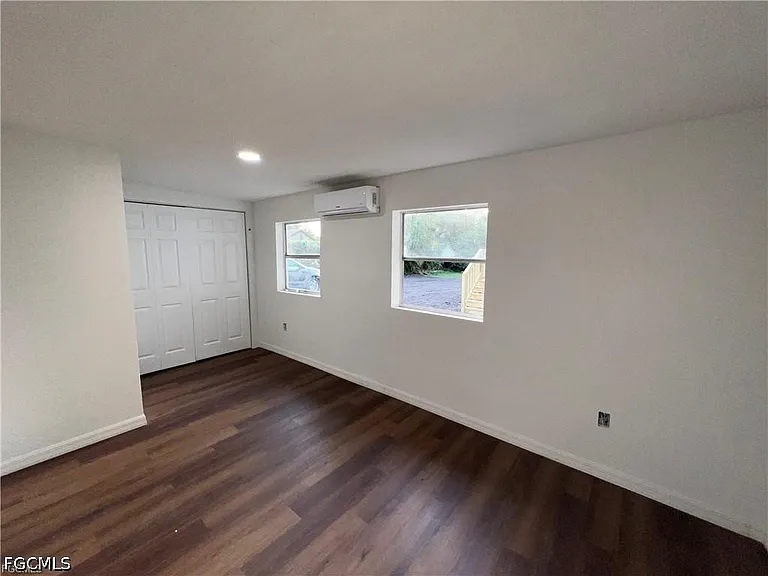 1270 Allen St #B — Photo 9