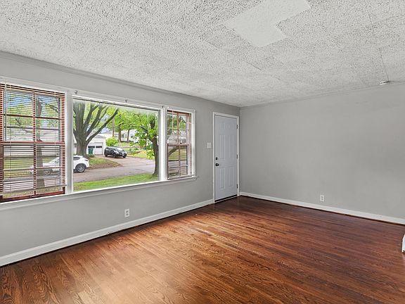 2nd image of 10347 Ewell Dr