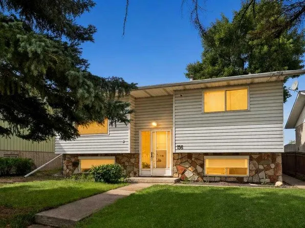 156 E Dovely Cres SE, Calgary, AB T2B 2L1