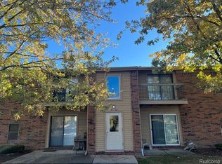 34670 Clarkson Dr W APT 40, Fraser, MI 48026