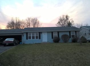 180 Rainbow Dr, Capron, IL 61012