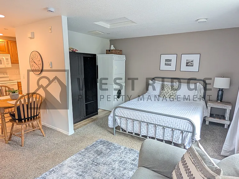 132 SE 119th Ave #5 — Photo 4