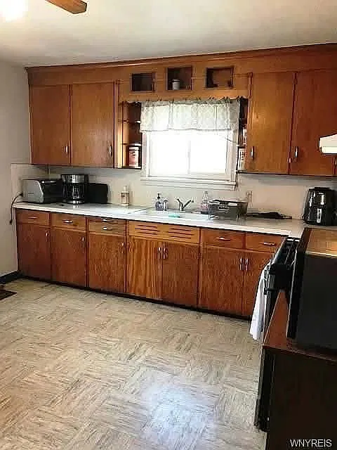 3 bed, 1100 sqft, $1,600 — Photo 1