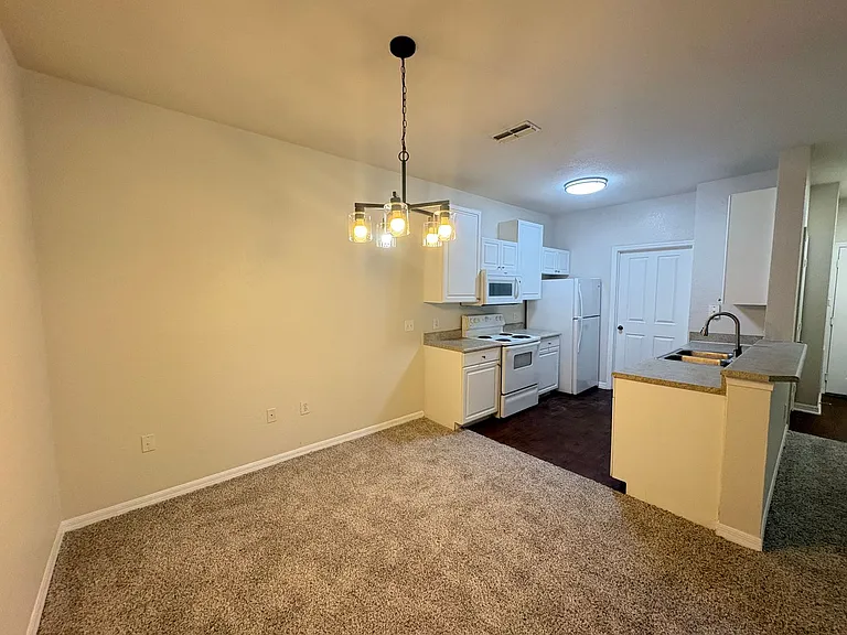 6016 Hemingway Cir — Photo 9