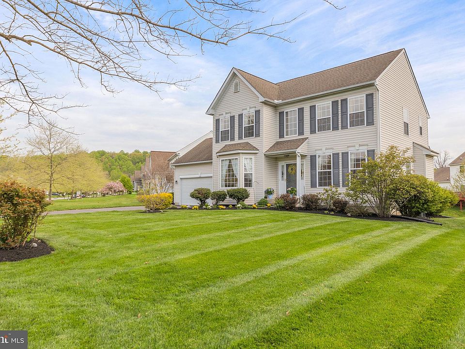 209 Hidden Creek Dr, Downingtown, PA 19335 Zillow