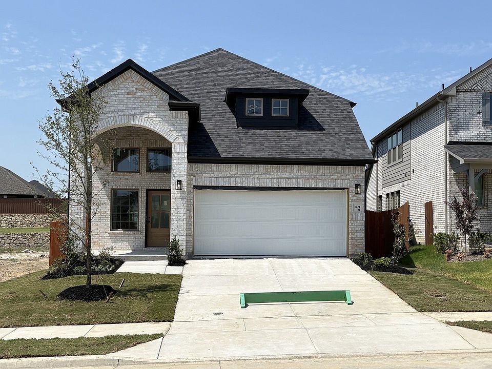 1st image of 3921 Lakefield Dr