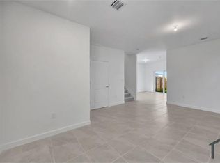 2412 SE 29th St, Homestead, FL 33035
