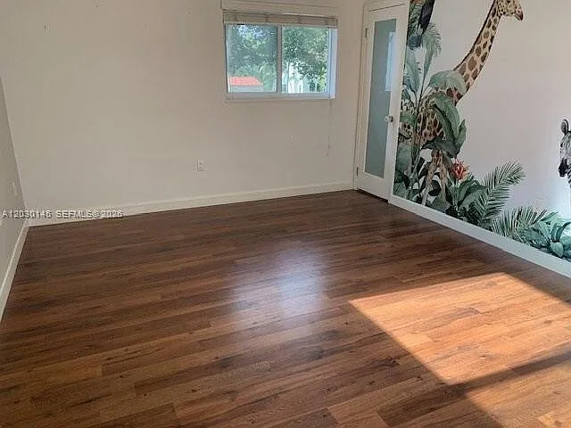 423 Alhambra Cir — Photo 23