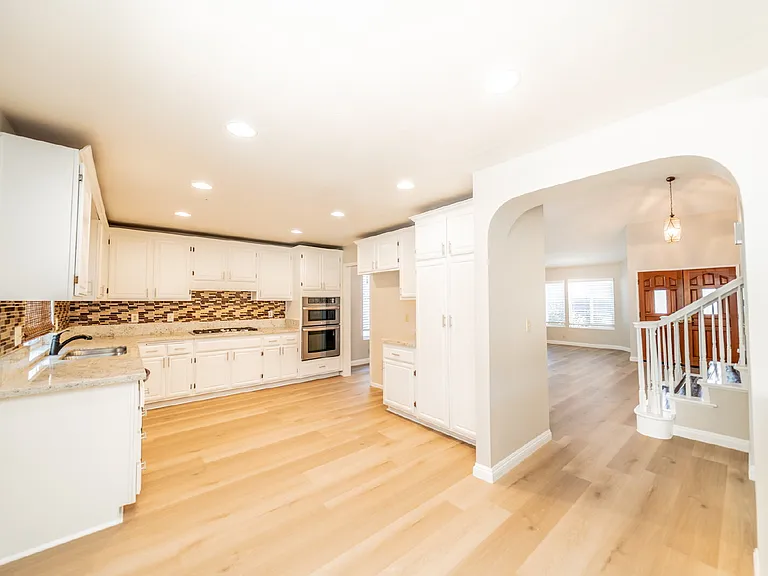 1229 Hibiscus St — Photo 13